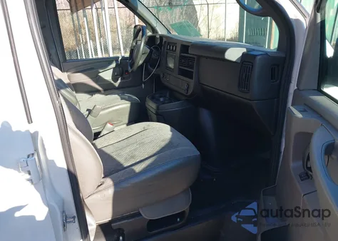 2014 GMC Savana 2500 Work Van z USA, uszkodzony, nr VIN 1GTW7FCAXE1908468